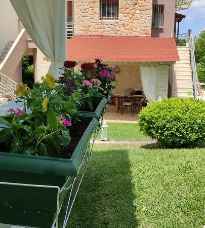 Maria'S Luxury Apartment Kassandra Exterior photo